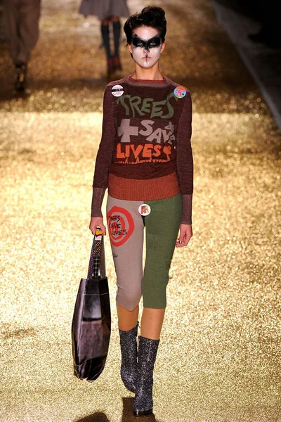 Look 22